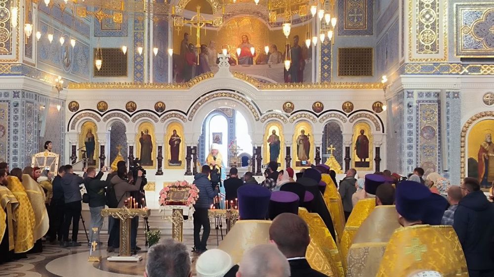 Никита Васильев: В Севастополь привезли фронтовую икону Божьей Матери «Умягчение злых сердец — Донецкая» Никита Васильев: В Севастополь привезли фронтовую икону Божьей Матери «Умягчение злых сердец — Донецкая»