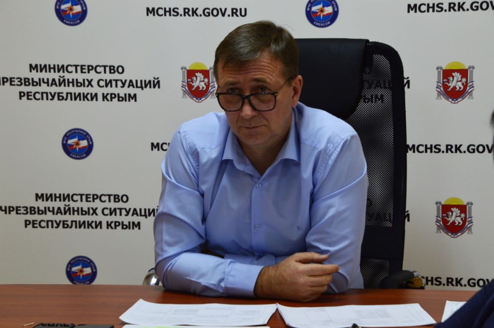 С муниципальными образованиями на постоянной связи С муниципальными образованиями на постоянной связи