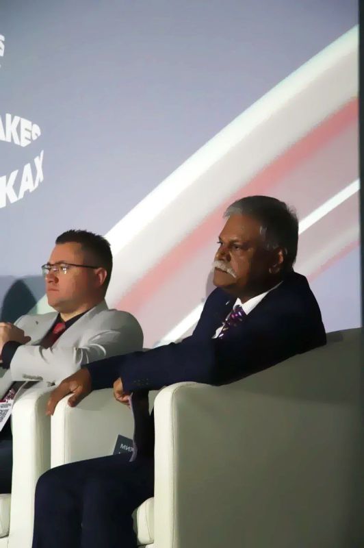 Единство России — информационное оружие против фейков Единство России — информационное оружие против фейков