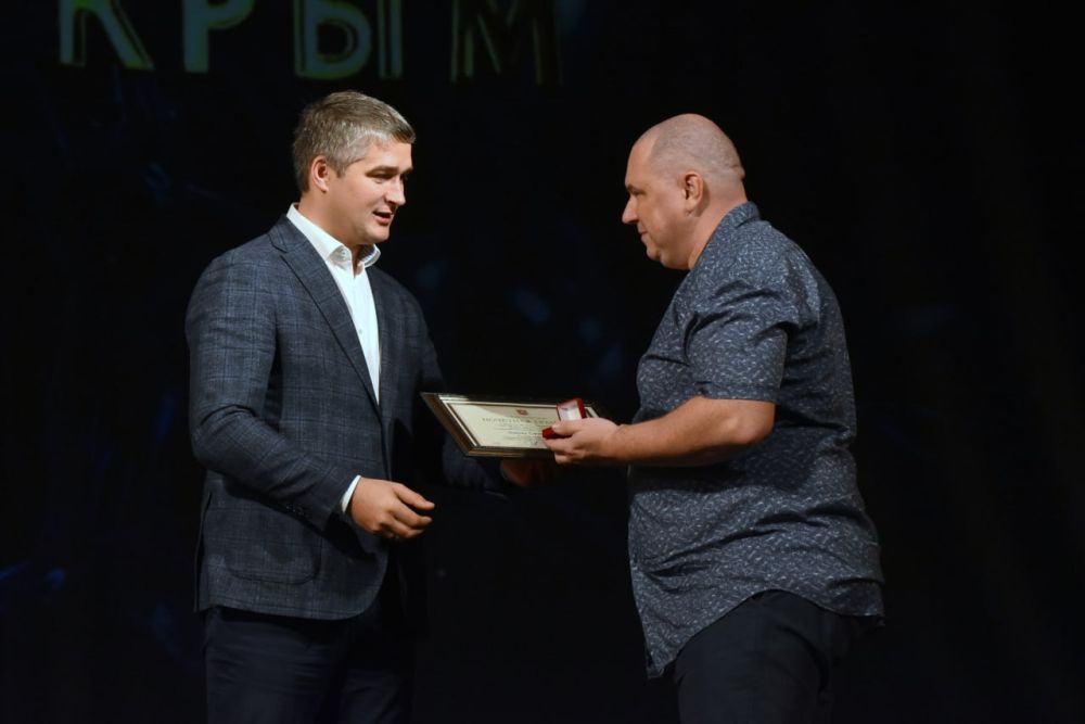 Симферопольская клиническая больница скорой медицинской помощи №6 отметила 60 лет со дня основания Симферопольская клиническая больница скорой медицинской помощи №6 отметила 60 лет со дня основания