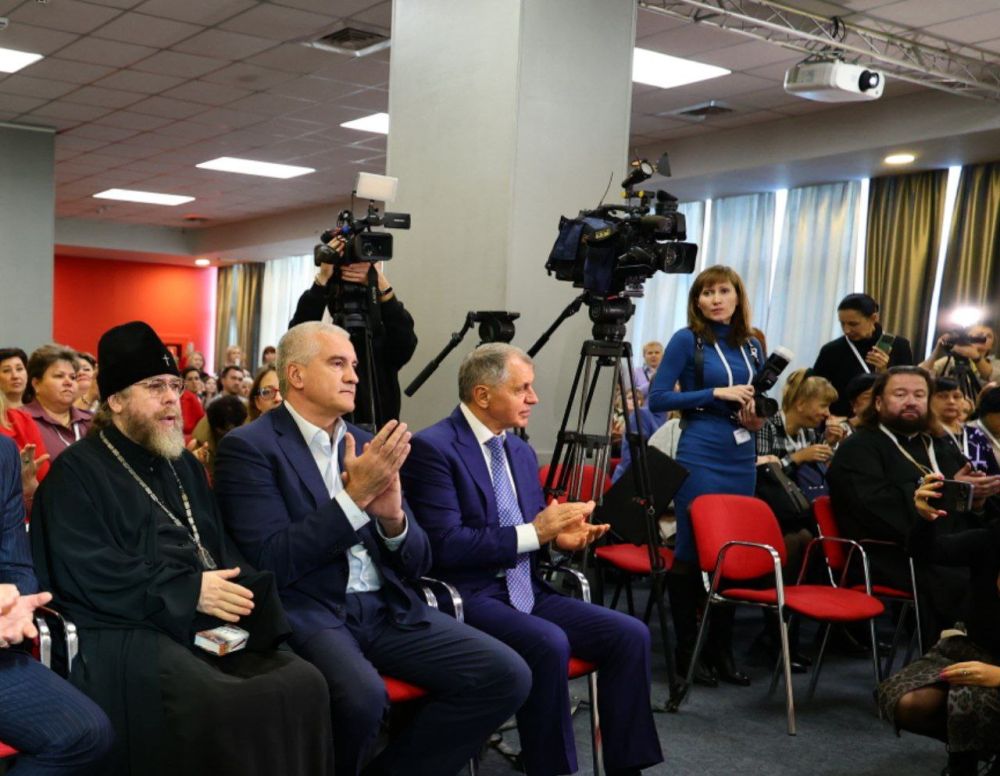 Алексей Зинченко: Принял участие в I Межрегиональном конгрессе матерей и жен участников СВО «Берегиня» Алексей Зинченко: Принял участие в I Межрегиональном конгрессе матерей и жен участников СВО «Берегиня»
