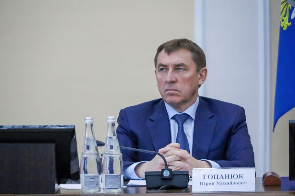 Юрий Гоцанюк: Фронт работы у прокуратуры широкий, а задачи – ответственные и сложные Юрий Гоцанюк: Фронт работы у прокуратуры широкий, а задачи – ответственные и сложные