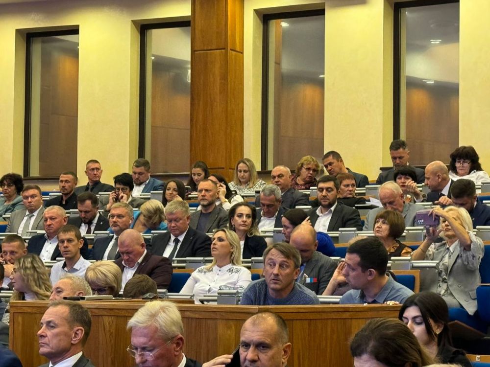 Александр Дудинов: Сегодня вместе с коллегами принял участие в Конференции Крымского регионального отделения партии «Единая Россия» Александр Дудинов: Сегодня вместе с коллегами принял участие в Конференции Крымского регионального отделения партии «Единая Россия»