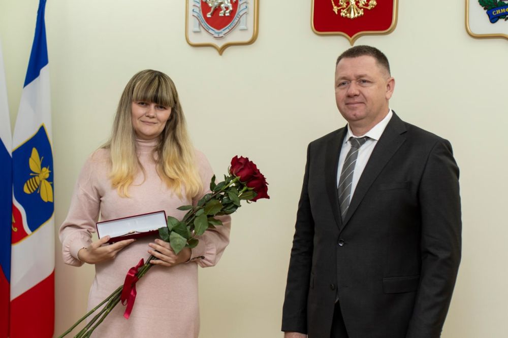 Михаил Афанасьев: Ежегодно, в последнее воскресенье ноября в нашей стране отмечается замечательный праздник — День матери Михаил Афанасьев: Ежегодно, в последнее воскресенье ноября в нашей стране отмечается замечательный праздник — День матери