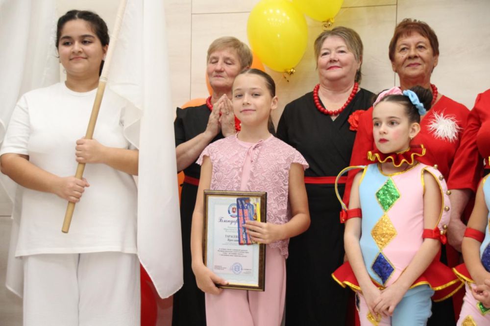 В Крыму прошел Фестиваль многодетных семей «Семья — вот истинное счастье!» В Крыму прошел Фестиваль многодетных семей «Семья — вот истинное счастье!»