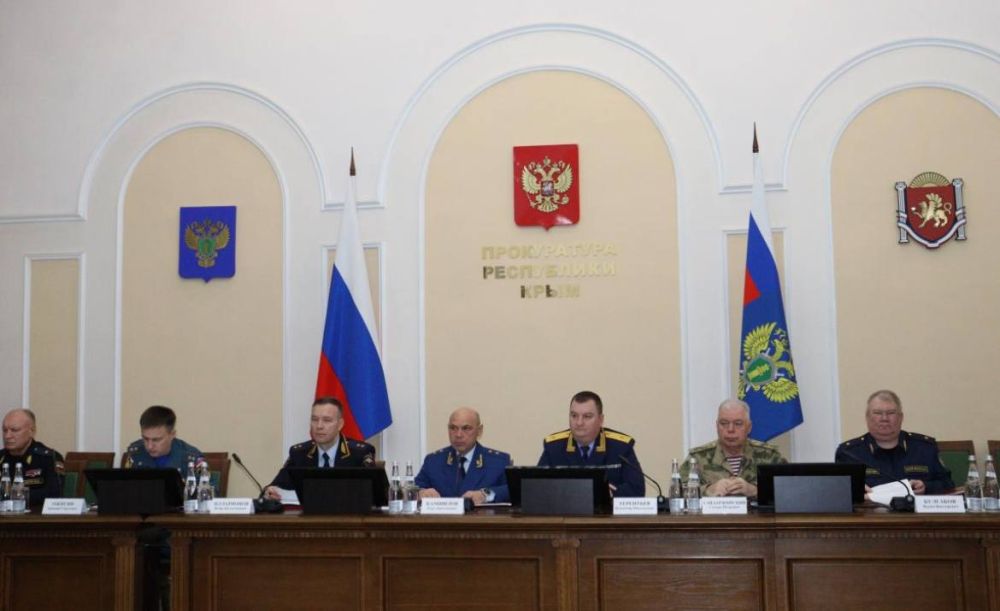 В прокуратуре Крыма обсудили вопросы соблюдения конституционных прав граждан в уголовном судопроизводстве В прокуратуре Крыма обсудили вопросы соблюдения конституционных прав граждан в уголовном судопроизводстве