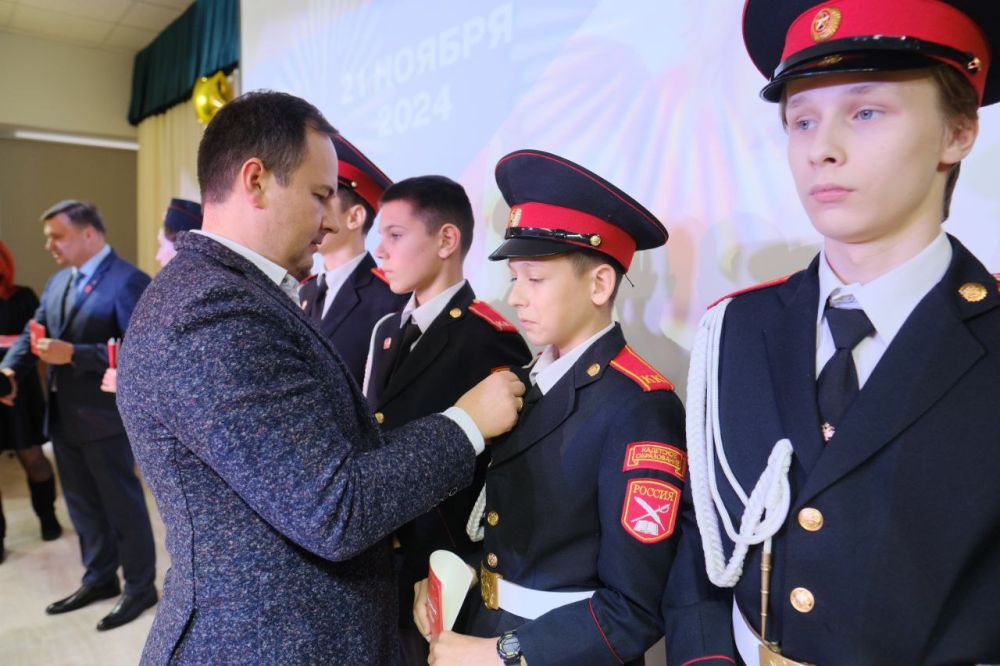 Константин Шимановский: В школе №11 прошла Конференция Местного отделения Движения Первых, которое объединяет самую активную молодёжь Ялты Константин Шимановский: В школе №11 прошла Конференция Местного отделения Движения Первых, которое объединяет самую активную молодёжь Ялты