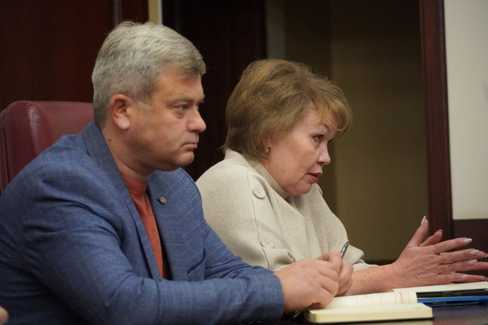 #городские_новости. Вопросы сфер образования, спорта и культуры обсудили в администрации в ходе рабочего совещания #городские_новости. Вопросы сфер образования, спорта и культуры обсудили в администрации в ходе рабочего совещания