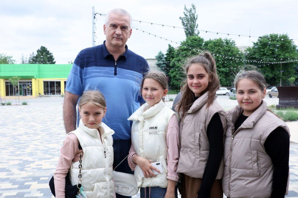 Владимир Константинов: Сегодня день рождения отмечает мой друг и единомышленник — Глава Республики Крым Сергей Валерьевич Аксёнов! Владимир Константинов: Сегодня день рождения отмечает мой друг и единомышленник — Глава Республики Крым Сергей Валерьевич Аксёнов!