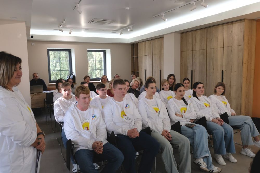 В Судаке прошел финальный раунд «Учитель-лидер» муниципального этапа «Учителя года» В Судаке прошел финальный раунд «Учитель-лидер» муниципального этапа «Учителя года»