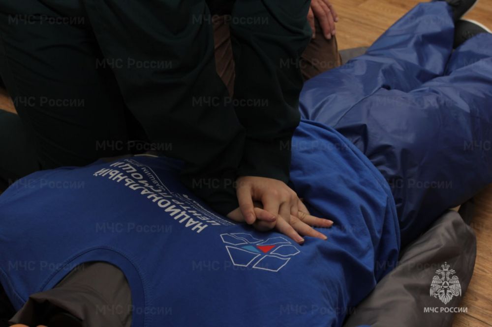 Кадетам рассказали о приемах сердечно-легочной реанимации Кадетам рассказали о приемах сердечно-легочной реанимации