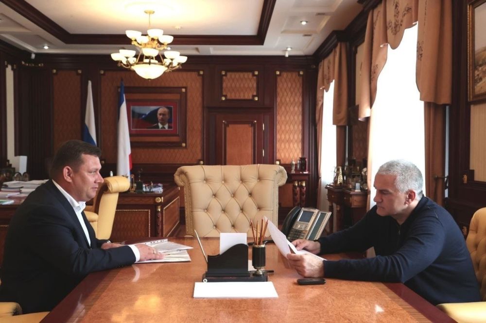 Юрий Нестеренко: Сердечно поздравляю с Днём рождения Главу Республики Крым Сергея Валерьевича Аксёнова Юрий Нестеренко: Сердечно поздравляю с Днём рождения Главу Республики Крым Сергея Валерьевича Аксёнова