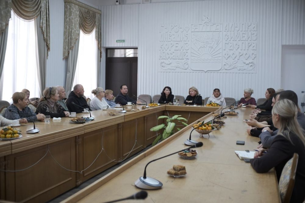 В преддверии светлого праздника Дня матери в Ялте при поддержке Фонда Защитники Отечества состоялась встреча мэра города Янины Павленко с женщинами, которые пережили ужасную утрату – потерю своих сыновей, погибших Героев... В преддверии светлого праздника Дня матери в Ялте при поддержке Фонда Защитники Отечества состоялась встреча мэра города Янины Павленко с женщинами, которые пережили ужасную утрату – потерю своих сыновей, погибших Героев...