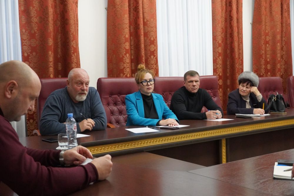#городские_новости. Вопросы сфер образования, спорта и культуры обсудили в администрации в ходе рабочего совещания #городские_новости. Вопросы сфер образования, спорта и культуры обсудили в администрации в ходе рабочего совещания