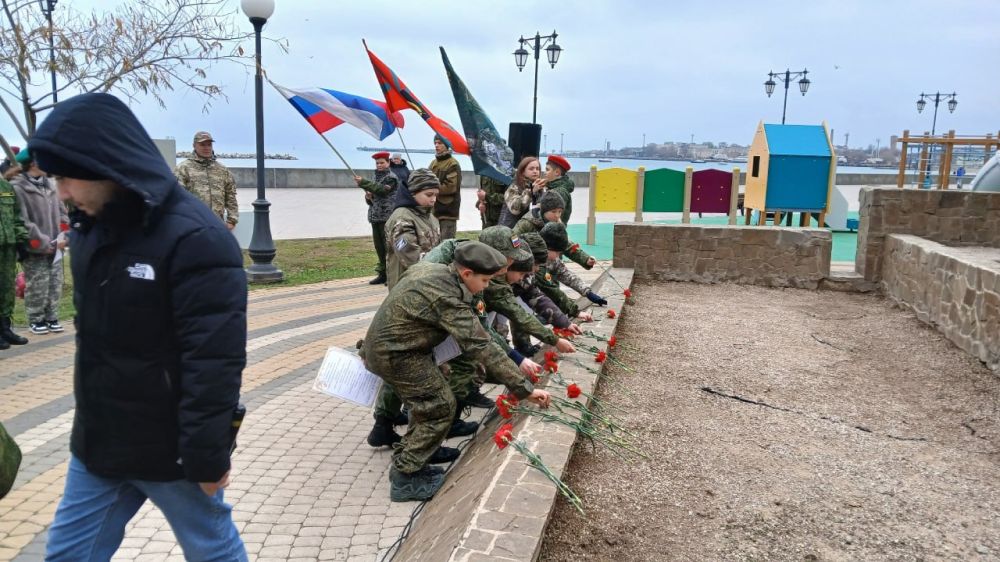 В Евпатории отметили 295-летие Александра Суворова В Евпатории отметили 295-летие Александра Суворова