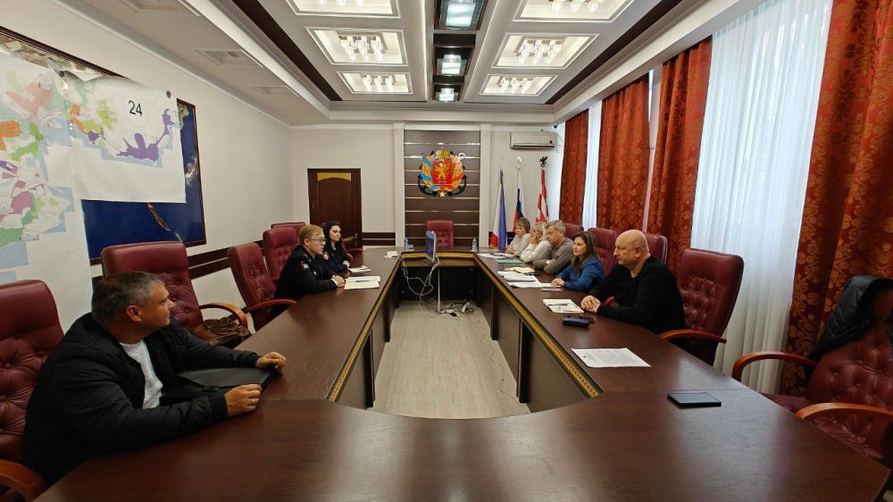 В Керчи представители МВД по Республике Крым приняли участие в рабочем совещании В Керчи представители МВД по Республике Крым приняли участие в рабочем совещании