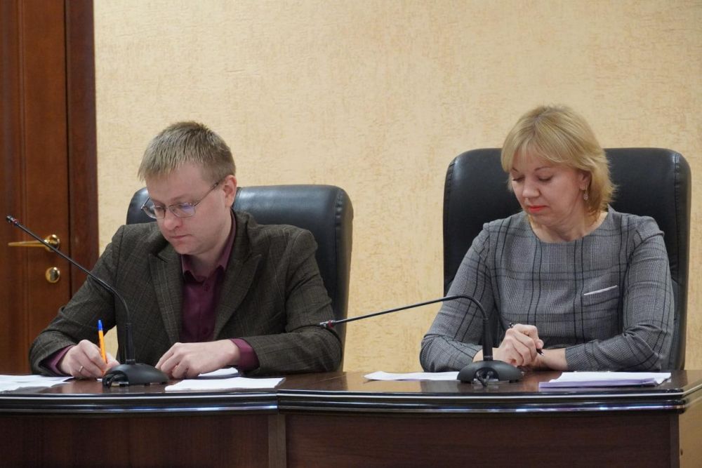 #экономика. В администрации Керчи прошло заседание рабочей группы Межведомственной комиссии РК по противодействию нелегальной занятости и комиссии по вопросам мобилизации налоговых и неналоговых доходов в бюджет города #экономика. В администрации Керчи прошло заседание рабочей группы Межведомственной комиссии РК по противодействию нелегальной занятости и комиссии по вопросам мобилизации налоговых и неналоговых доходов в бюджет города