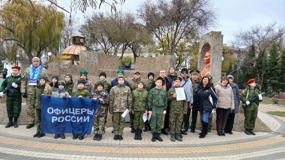 В Евпатории отметили 295-летие Александра Суворова В Евпатории отметили 295-летие Александра Суворова
