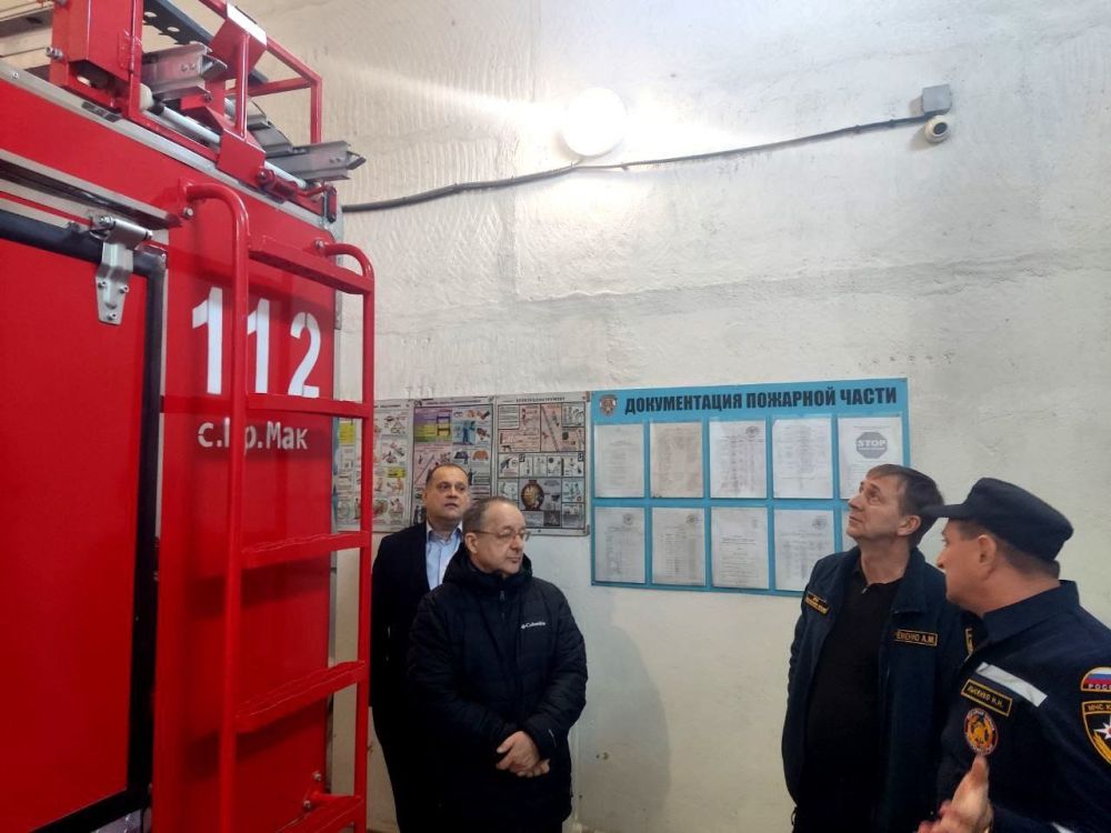 Алексей Ерёменко: Посетил сегодня два подразделения пожарной охраны в Бахчисарайском районе: в пгт. Куйбышево и с. Красный мак Алексей Ерёменко: Посетил сегодня два подразделения пожарной охраны в Бахчисарайском районе: в пгт. Куйбышево и с. Красный мак