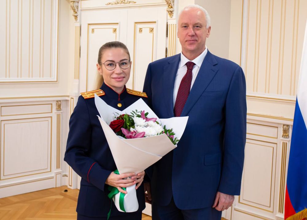Председатель СК России провел совещание по вопросам взаимодействия со средствами массовой информации и общественностью Председатель СК России провел совещание по вопросам взаимодействия со средствами массовой информации и общественностью