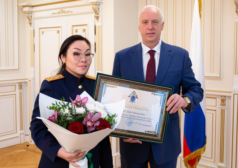 Председатель СК России провел совещание по вопросам взаимодействия со средствами массовой информации и общественностью Председатель СК России провел совещание по вопросам взаимодействия со средствами массовой информации и общественностью