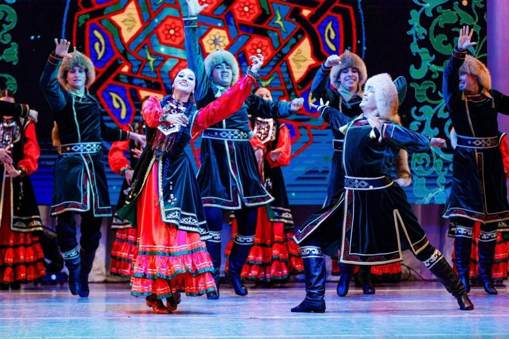 Событие года: 6 декабря в Кремлевском дворце пройдет гала-концерт VII Всероссийского фестиваля сценического искусства «Танцуй и пой, моя Россия!» Событие года: 6 декабря в Кремлевском дворце пройдет гала-концерт VII Всероссийского фестиваля сценического искусства «Танцуй и пой, моя Россия!»