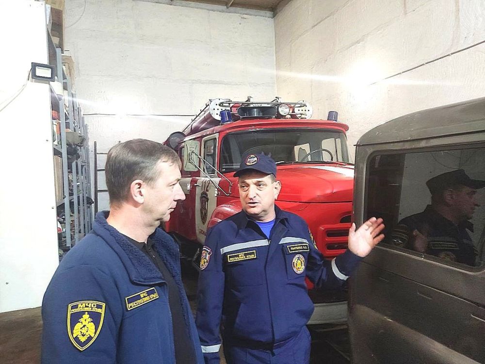 Алексей Ерёменко: Посетил сегодня два подразделения пожарной охраны в Бахчисарайском районе: в пгт. Куйбышево и с. Красный мак Алексей Ерёменко: Посетил сегодня два подразделения пожарной охраны в Бахчисарайском районе: в пгт. Куйбышево и с. Красный мак