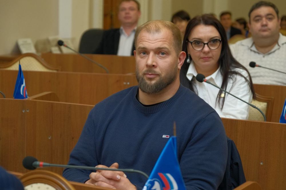 Константин Шимановский: Состоялась 4-я сессия Ялтинского городского совета! Перед рассмотрением повестки дня провёл церемонию награждения самых активных ялтинцев и молодёжь, которая отличается современным взглядом на... Константин Шимановский: Состоялась 4-я сессия Ялтинского городского совета! Перед рассмотрением повестки дня провёл церемонию награждения самых активных ялтинцев и молодёжь, которая отличается современным взглядом на...