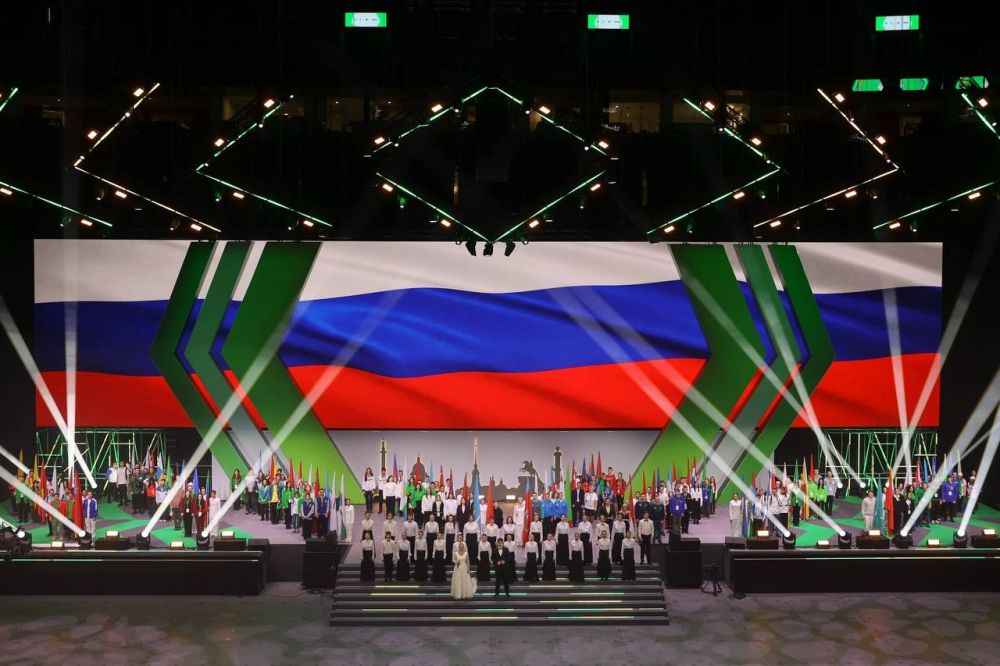 Валентина Лаврик: В Санкт-Петербурге состоялась Торжественная церемония открытия Финала чемпионата по профессиональному мастерству «Профессионалы» Валентина Лаврик: В Санкт-Петербурге состоялась Торжественная церемония открытия Финала чемпионата по профессиональному мастерству «Профессионалы»