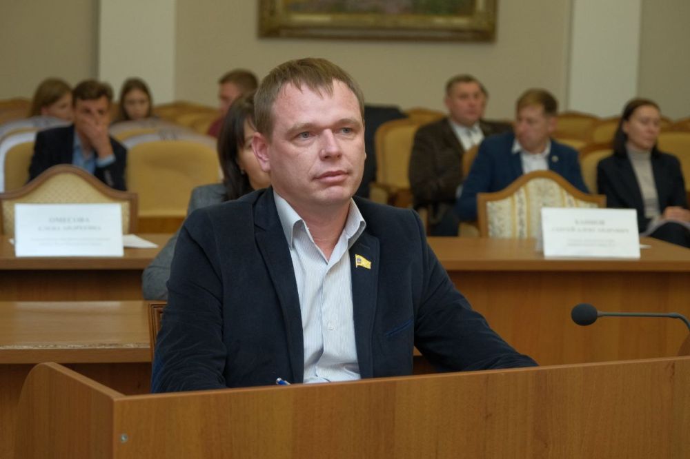 Константин Шимановский: Состоялась 4-я сессия Ялтинского городского совета! Перед рассмотрением повестки дня провёл церемонию награждения самых активных ялтинцев и молодёжь, которая отличается современным взглядом на... Константин Шимановский: Состоялась 4-я сессия Ялтинского городского совета! Перед рассмотрением повестки дня провёл церемонию награждения самых активных ялтинцев и молодёжь, которая отличается современным взглядом на...