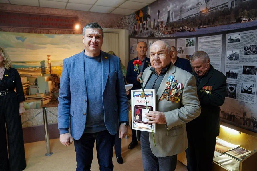 В Евпатории чествовали участников ликвидации последствий радиационных аварий и катастроф В Евпатории чествовали участников ликвидации последствий радиационных аварий и катастроф