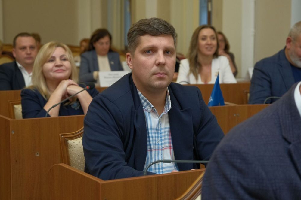 Константин Шимановский: Состоялась 4-я сессия Ялтинского городского совета! Перед рассмотрением повестки дня провёл церемонию награждения самых активных ялтинцев и молодёжь, которая отличается современным взглядом на... Константин Шимановский: Состоялась 4-я сессия Ялтинского городского совета! Перед рассмотрением повестки дня провёл церемонию награждения самых активных ялтинцев и молодёжь, которая отличается современным взглядом на...
