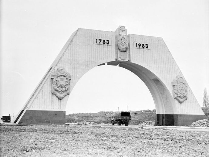 Екатерина Алтабаева: 29 ноября исполняется 100 лет со дня рождения известного севастопольского архитектора Адольфа Шеффера Екатерина Алтабаева: 29 ноября исполняется 100 лет со дня рождения известного севастопольского архитектора Адольфа Шеффера
