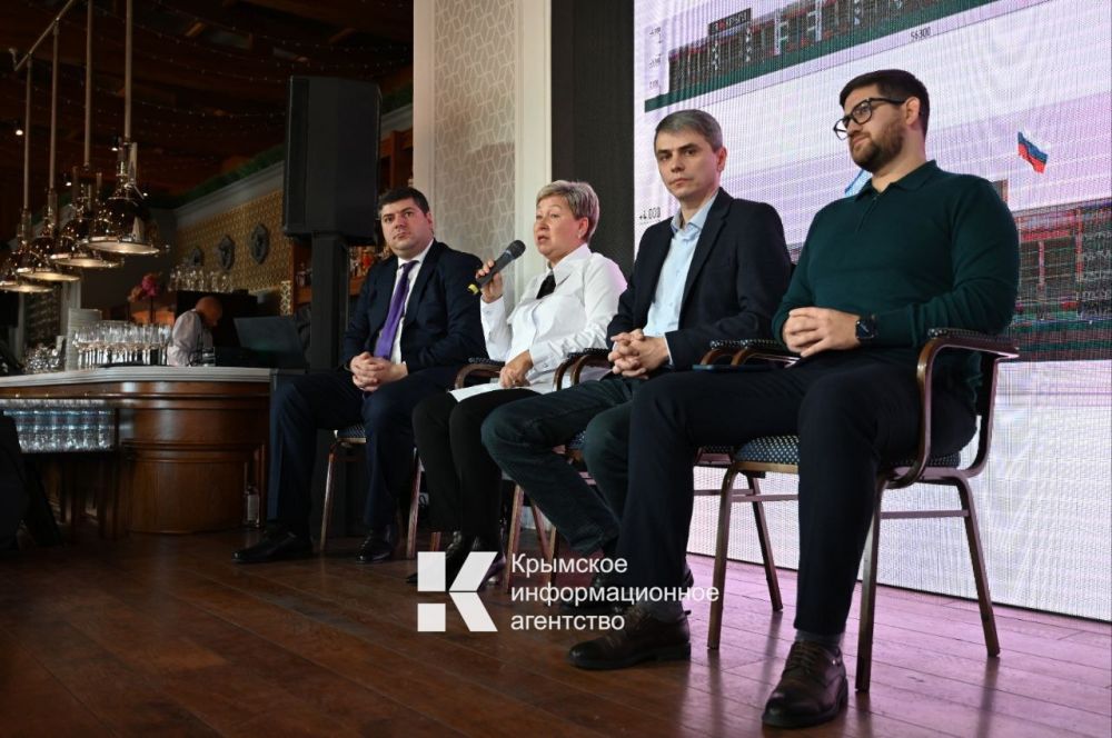 В Симферополе проходит торгово-закупочная сессия с участием производителей продовольственных и непродовольственных товаров В Симферополе проходит торгово-закупочная сессия с участием производителей продовольственных и непродовольственных товаров