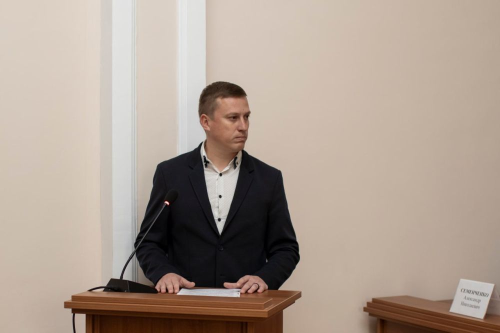 В Симферополе состоялось оперативно-хозяйственное совещание, в ходе которого руководители структурных подразделений отчитались о проделанной работе В Симферополе состоялось оперативно-хозяйственное совещание, в ходе которого руководители структурных подразделений отчитались о проделанной работе