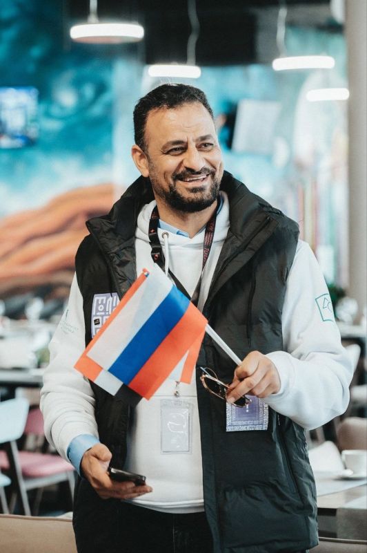 Алексей Зинченко: ЯРКИЕ СОБЫТИЯ ЗА 5 ЛЕТ. Впервые в Крыму прошла региональная программа «Мы вернулись в Россию» Всемирного фестиваля молодёжи! 5 дней, 33 иностранных участника из 21 страны, более 1000 км дорог и 10 000... Алексей Зинченко: ЯРКИЕ СОБЫТИЯ ЗА 5 ЛЕТ. Впервые в Крыму прошла региональная программа «Мы вернулись в Россию» Всемирного фестиваля молодёжи! 5 дней, 33 иностранных участника из 21 страны, более 1000 км дорог и 10 000...