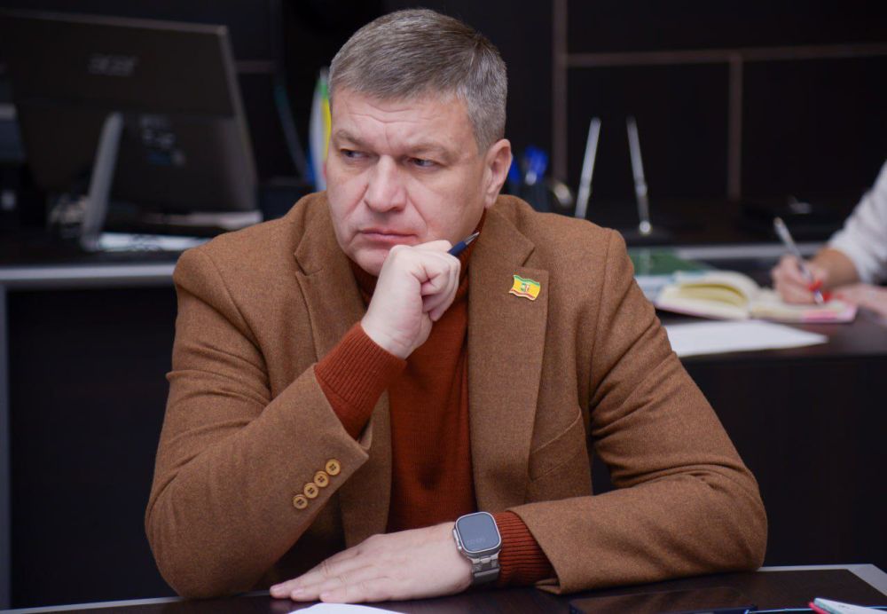 Александр Юрьев: Осенне-зимний сезон – это время, когда наблюдается рост респираторных инфекций Александр Юрьев: Осенне-зимний сезон – это время, когда наблюдается рост респираторных инфекций
