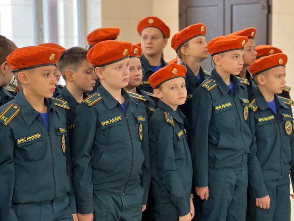 Игорь Ивин: В городском центре культуры и досуга открылась историко-документальная выставка «Крым в истории России», посвящённая 10-й годовщине воссоединения Крыма с Россией Игорь Ивин: В городском центре культуры и досуга открылась историко-документальная выставка «Крым в истории России», посвящённая 10-й годовщине воссоединения Крыма с Россией