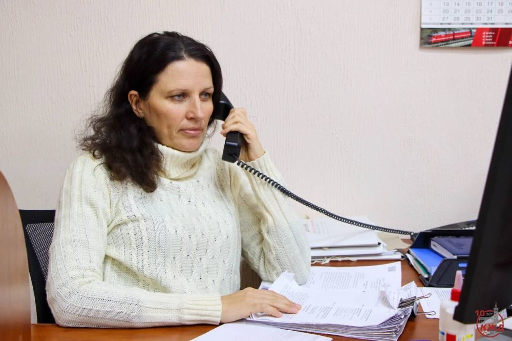 С Днём юриста!. Сегодня, 3 декабря в России свой профессиональный праздник отмечают все, кто связан с юриспруденцией, кто своим трудом защищает права и свободы граждан, формируя правовое государство С Днём юриста!. Сегодня, 3 декабря в России свой профессиональный праздник отмечают все, кто связан с юриспруденцией, кто своим трудом защищает права и свободы граждан, формируя правовое государство