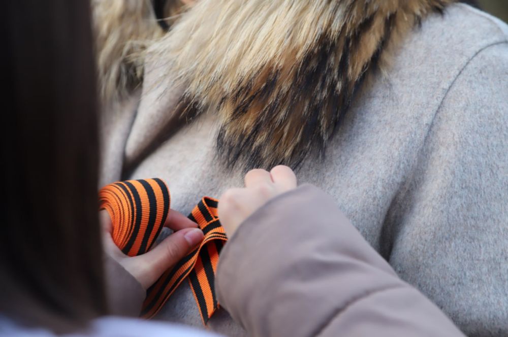 Анжелика Ястребова: Сегодня в Бахчисарае у мемориала «Вечный огонь» почтили память Неизвестного солдата Анжелика Ястребова: Сегодня в Бахчисарае у мемориала «Вечный огонь» почтили память Неизвестного солдата