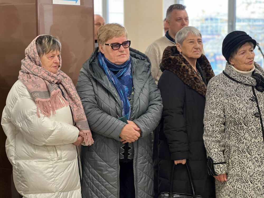 Игорь Ивин: В городском центре культуры и досуга открылась историко-документальная выставка «Крым в истории России», посвящённая 10-й годовщине воссоединения Крыма с Россией Игорь Ивин: В городском центре культуры и досуга открылась историко-документальная выставка «Крым в истории России», посвящённая 10-й годовщине воссоединения Крыма с Россией