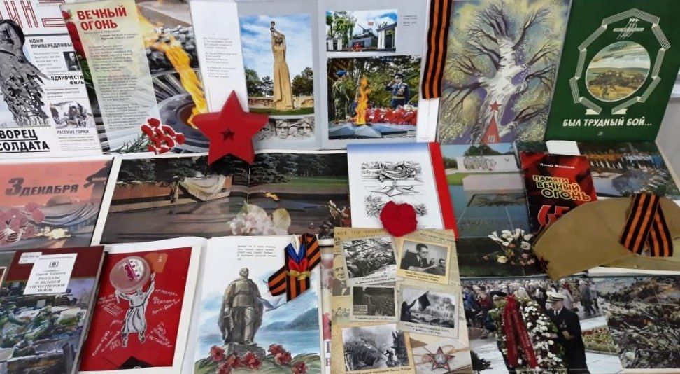 Сотрудники библиотеки-филиала № 4 им. М.М Сотрудники библиотеки-филиала № 4 им. М.М