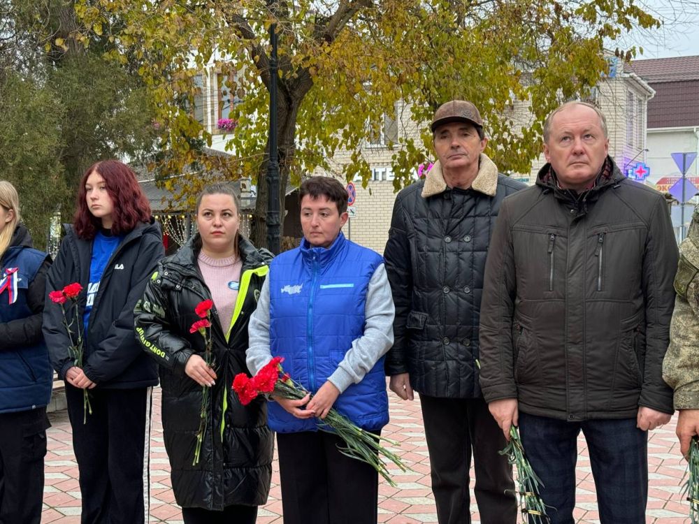 Александр Дудинов: 3 декабря в нашей стране отмечается памятная дата - День Неизвестного Солдата Александр Дудинов: 3 декабря в нашей стране отмечается памятная дата - День Неизвестного Солдата