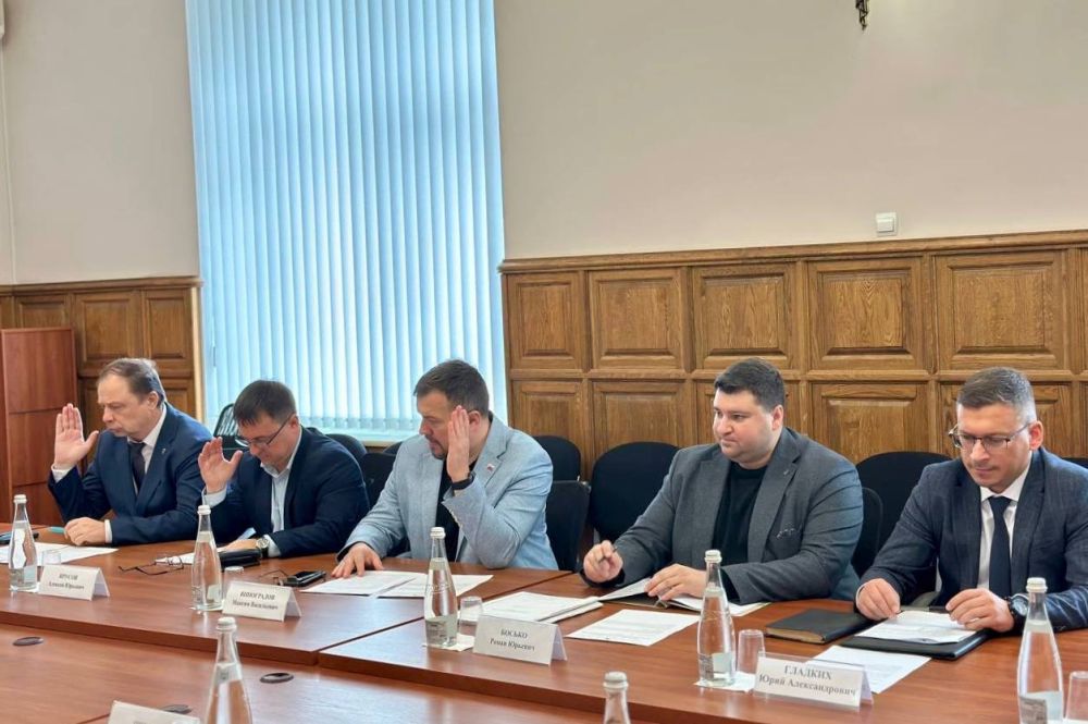 Владимир Немцев: Сегодня в Законодательном Собрании состоялось расширенное заседание постоянной комиссии по бюджету Владимир Немцев: Сегодня в Законодательном Собрании состоялось расширенное заседание постоянной комиссии по бюджету