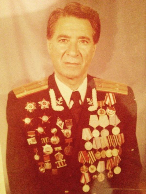 Валентина Варава: По адресу ул. Симферопольская, 1 города Белогорск состоялось торжественное событие - на фасаде дома размещена мемориальная доска в память о командире батареи, участнике обороны Ленинграда, мастере спорта... Валентина Варава: По адресу ул. Симферопольская, 1 города Белогорск состоялось торжественное событие - на фасаде дома размещена мемориальная доска в память о командире батареи, участнике обороны Ленинграда, мастере спорта...