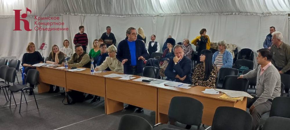 Сегодня в Ялте состоялась аттестация музыкантов Академического симфонического оркестра Крымского концертного объединения под председательством заместителя министра культуры Республики Крым Терещенко Андрея Николаевича Сегодня в Ялте состоялась аттестация музыкантов Академического симфонического оркестра Крымского концертного объединения под председательством заместителя министра культуры Республики Крым Терещенко Андрея Николаевича