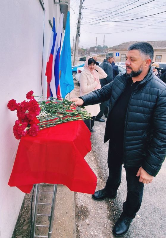 Валентина Варава: По адресу ул. Симферопольская, 1 города Белогорск состоялось торжественное событие - на фасаде дома размещена мемориальная доска в память о командире батареи, участнике обороны Ленинграда, мастере спорта... Валентина Варава: По адресу ул. Симферопольская, 1 города Белогорск состоялось торжественное событие - на фасаде дома размещена мемориальная доска в память о командире батареи, участнике обороны Ленинграда, мастере спорта...