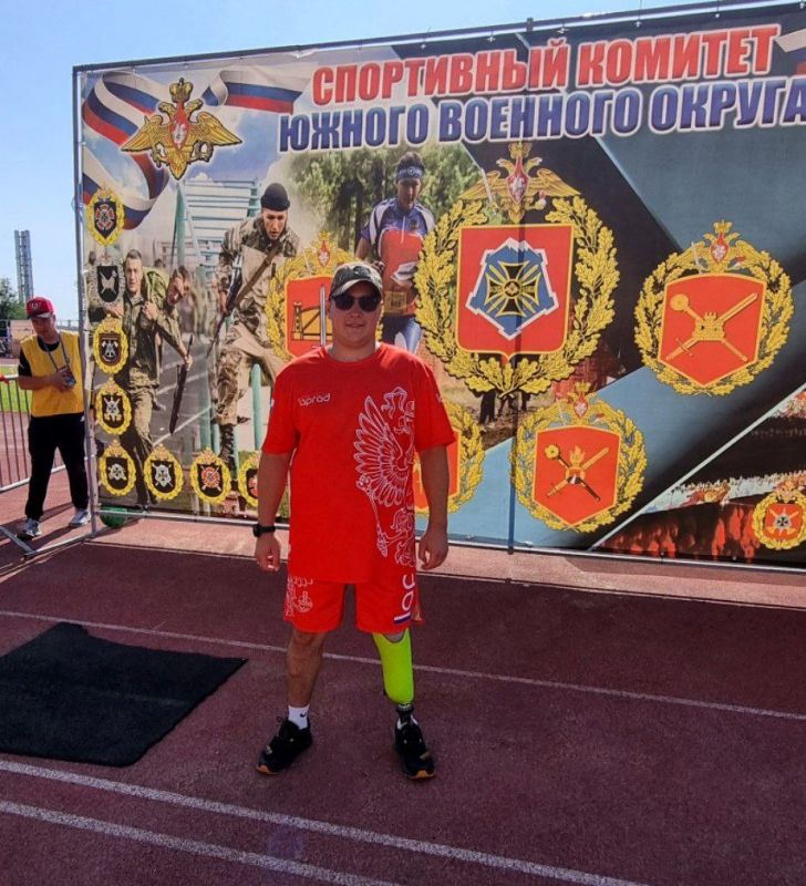 Евгений Колмогоров, лектор общества «Знание» и военнослужащий Севастопольского гарнизона с позывным «Киборг» Евгений Колмогоров, лектор общества «Знание» и военнослужащий Севастопольского гарнизона с позывным «Киборг»