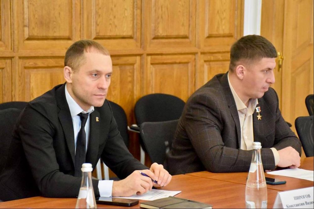 Владимир Немцев: Сегодня в Законодательном Собрании состоялось расширенное заседание постоянной комиссии по бюджету Владимир Немцев: Сегодня в Законодательном Собрании состоялось расширенное заседание постоянной комиссии по бюджету