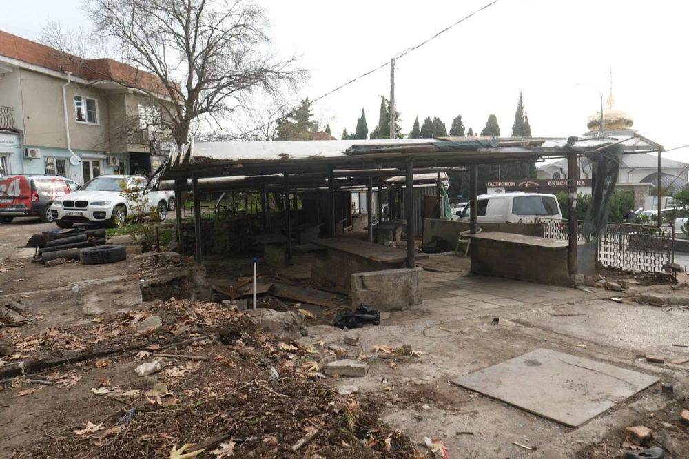 В Ялте построят новую торговую площадь на месте старого рынка В Ялте построят новую торговую площадь на месте старого рынка